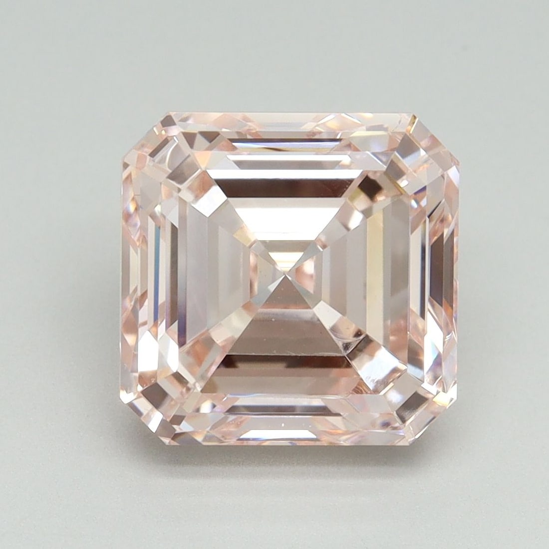 Loose Diamond - SQUARE EMERALD 5.05ct Fancy Pink VS2: Loose Diamond - SQUARE EMERALD 5.05ct Fancy Pink VS2 Source: This is a real non-mined Diamond that has been grown in a lab Shape: SQUARE EMERALD Carats: 5.05 Color: Fancy Pink Certification: IGI Video