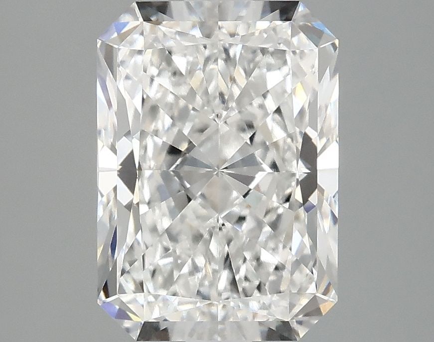 Loose Diamond - RADIANT 3.06ct D VS1: Loose Diamond - RADIANT 3.06ct D VS1 Source: This is a real non-mined Diamond that has been grown in a lab Shape: RADIANT Carats: 3.06 Color: D Clarity: VS1 Certification: IGI Video: