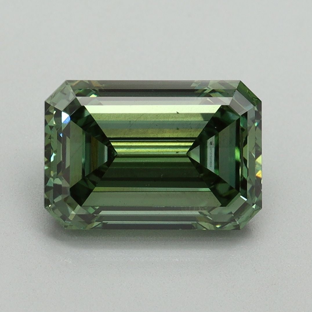 Loose Diamond - EMERALD 3.07ct Fancy Vivid Green VS2: Loose Diamond - EMERALD 3.07ct Fancy Vivid Green VS2 Source: This is a real non-mined Diamond that has been grown in a lab Shape: EMERALD Carats: 3.07 Color: Fancy Vivid Green Certification: IGI Video