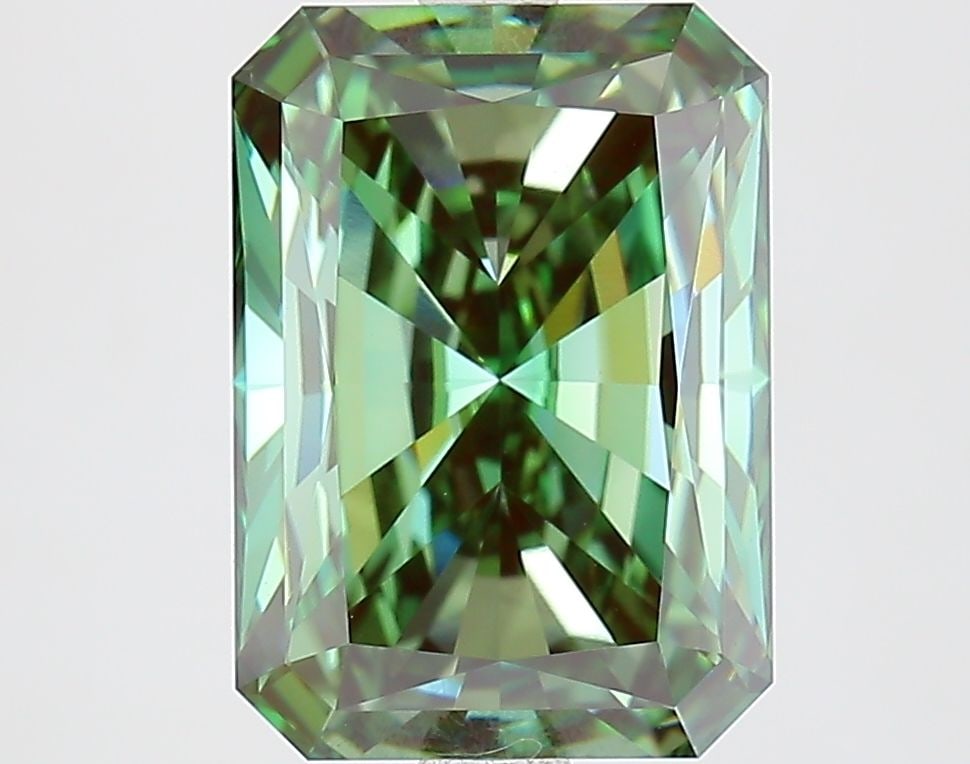 Loose Diamond - RADIANT 4.03ct Fancy Vivid Green VVS2: Loose Diamond - RADIANT 4.03ct Fancy Vivid Green VVS2 Source: This is a real non-mined Diamond that has been grown in a lab Shape: RADIANT Carats: 4.03 Color: Fancy Vivid Green Certification: IGI Vide