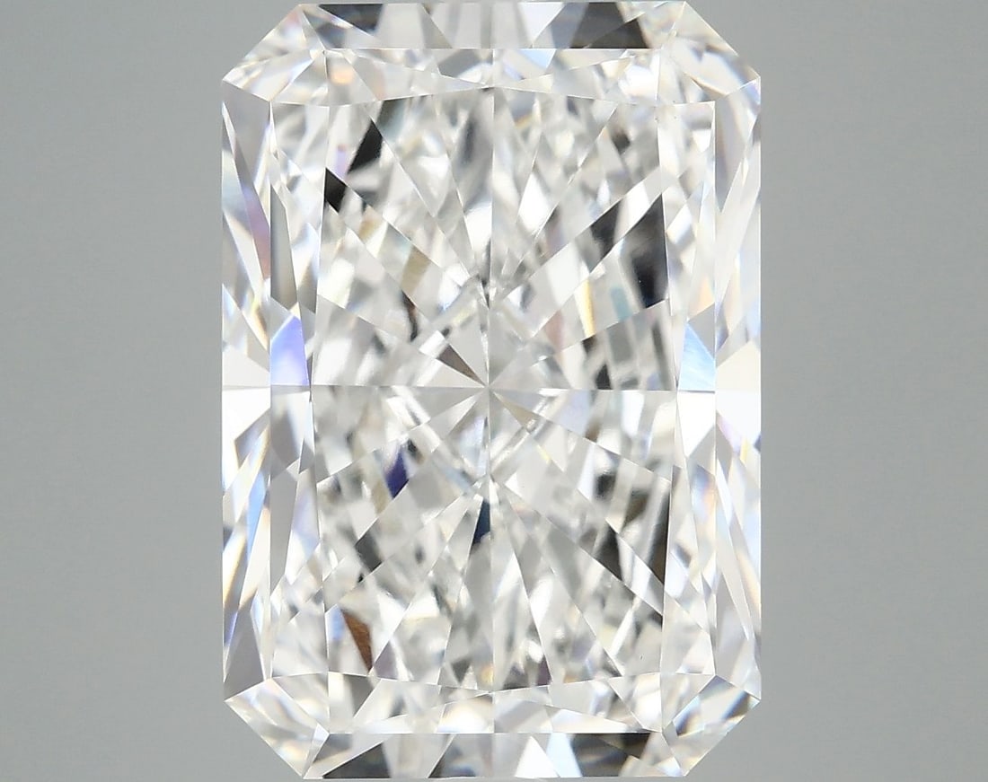 Loose Diamond - RADIANT 10.44ct E VVS2: Loose Diamond - RADIANT 10.44ct E VVS2 Source: This is a real non-mined Diamond that has been grown in a lab Shape: RADIANT Carats: 10.44 Color: E Clarity: VVS2 Certification: IGI Video: