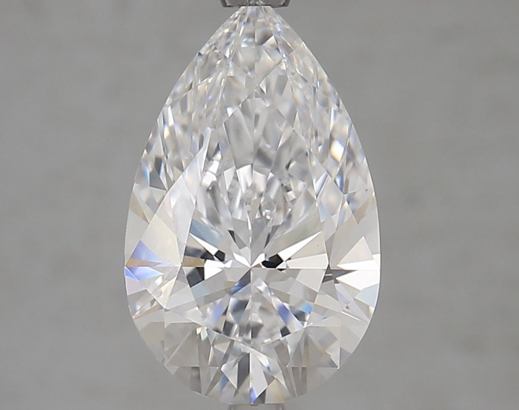 Loose Diamond - PEAR 3.27ct D VVS2: Loose Diamond - PEAR 3.27ct D VVS2 Source: This is a real non-mined Diamond that has been grown in a lab Shape: PEAR Carats: 3.27 Color: D Clarity: VVS2 Certification: GIA Video: Video Link PLEASE