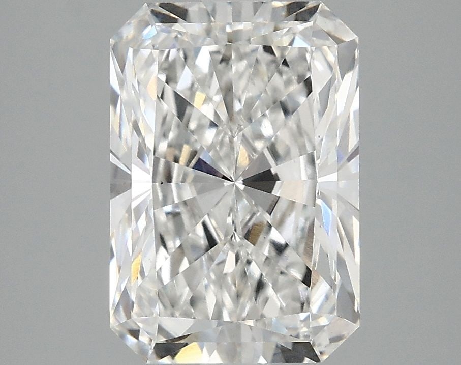 Loose Diamond - RADIANT 3.06ct E VS1: Loose Diamond - RADIANT 3.06ct E VS1 Source: This is a real non-mined Diamond that has been grown in a lab Shape: RADIANT Carats: 3.06 Color: E Clarity: VS1 Certification: IGI Video:
