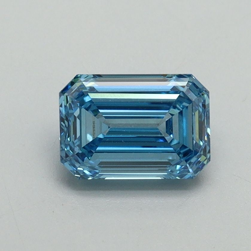 Loose Diamond - EMERALD 1.01ct Fancy Vivid Blue VVS2: Loose Diamond - EMERALD 1.01ct Fancy Vivid Blue VVS2 Source: This is a real non-mined Diamond that has been grown in a lab Shape: EMERALD Carats: 1.01 Color: Fancy Vivid Blue Certification: IGI Video: