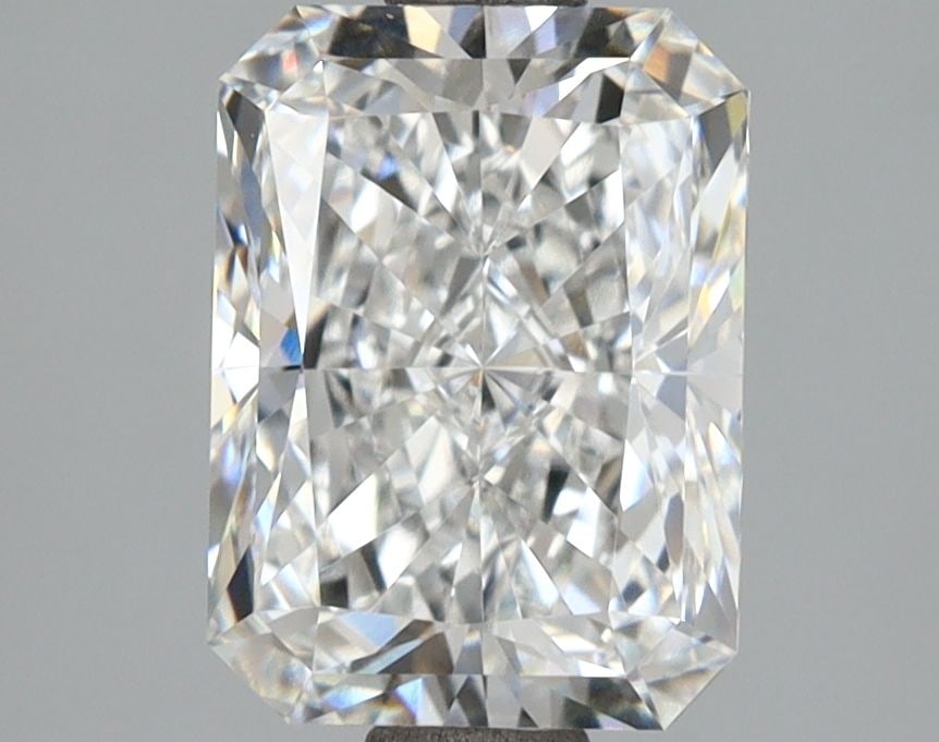 Loose Diamond - RADIANT 2.51ct D VVS1: Loose Diamond - RADIANT 2.51ct D VVS1 Source: This is a real non-mined Diamond that has been grown in a lab Shape: RADIANT Carats: 2.51 Color: D Clarity: VVS1 Certification: IGI Video: