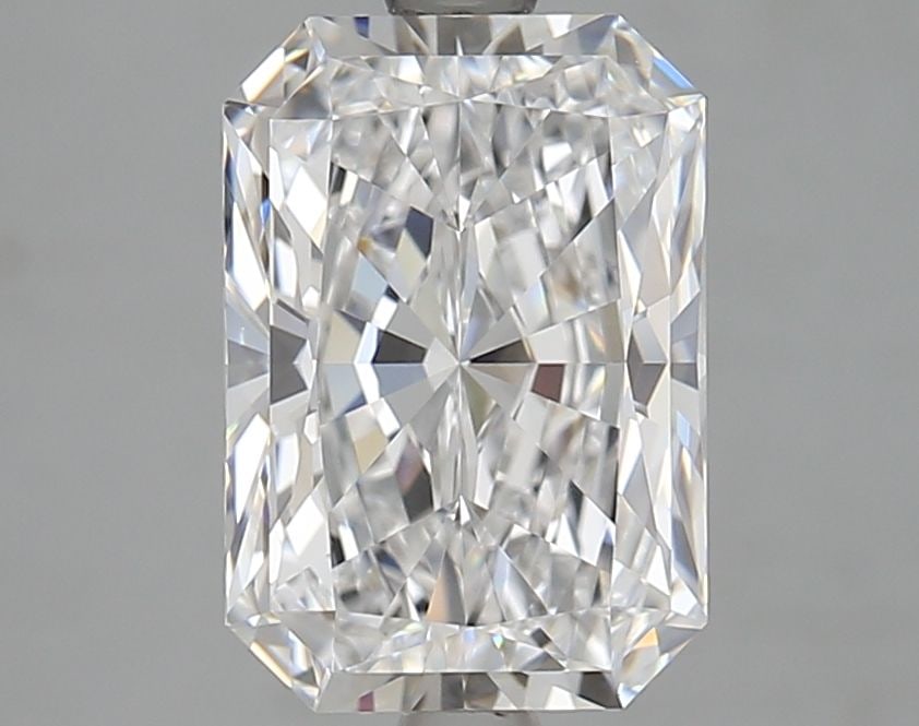 Loose Diamond - RADIANT 3.02ct D VVS1: Loose Diamond - RADIANT 3.02ct D VVS1 Source: This is a real non-mined Diamond that has been grown in a lab Shape: RADIANT Carats: 3.02 Color: D Clarity: VVS1 Certification: GIA Video: