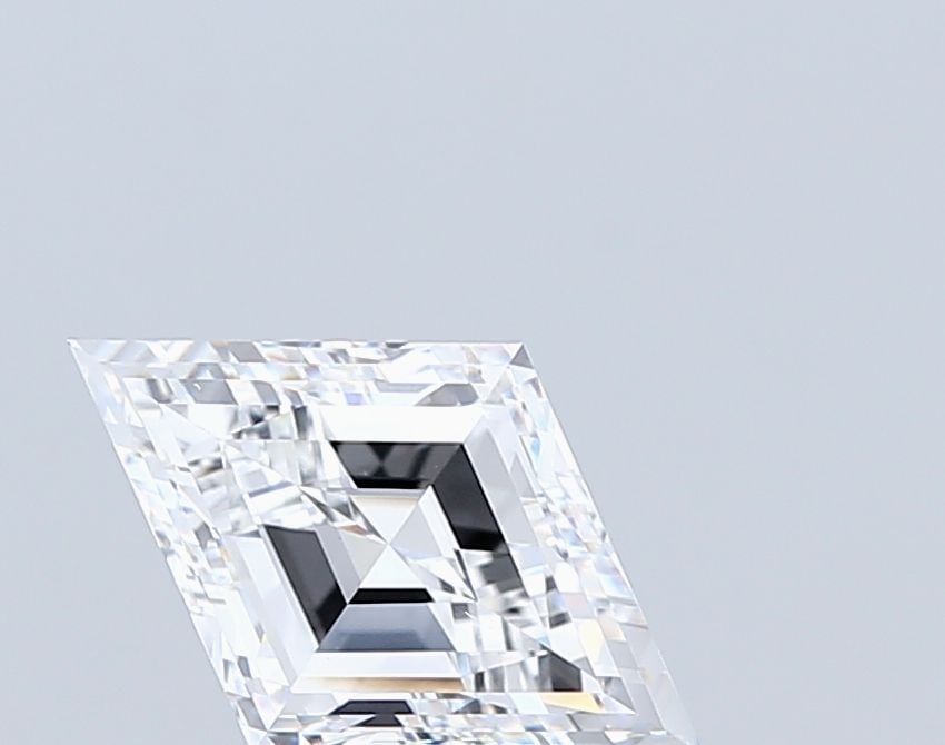 Loose Diamond - LOZENGE 5.03ct E VVS2: Loose Diamond - LOZENGE 5.03ct E VVS2 Source: This is a real non-mined Diamond that has been grown in a lab Shape: LOZENGE Carats: 5.03 Color: E Clarity: VVS2 Certification: IGI Video: