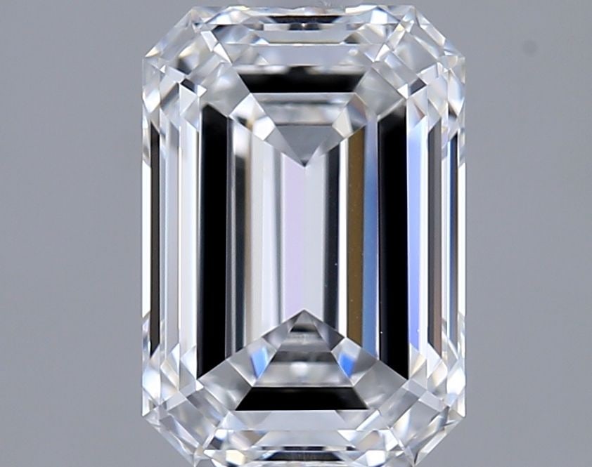 Loose Diamond - EMERALD 1.8ct D VVS1: Loose Diamond - EMERALD 1.8ct D VVS1 Source: This is a real non-mined Diamond that has been grown in a lab Shape: EMERALD Carats: 1.8 Color: D Clarity: VVS1 Certification: IGI Video: