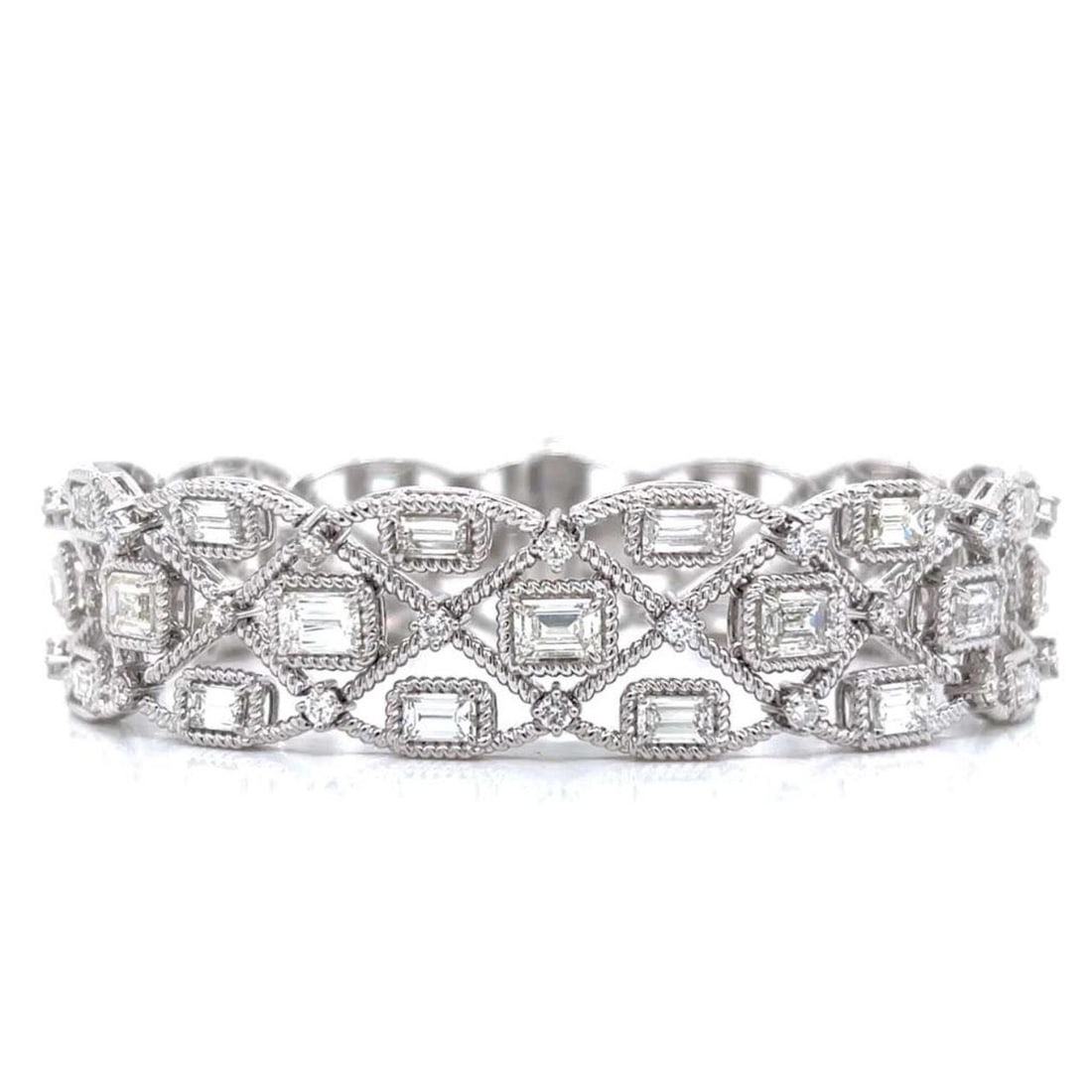 Diamond Bracelet in Platinum with 13.60 Carat Total Weight (1 of 4)