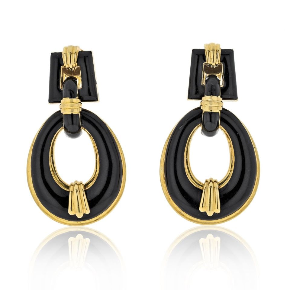 David Webb Vintage 18K Yellow Gold Black Enamel Door Knocker Earrings: David Webb Vintage 18K Yellow Gold Black Enamel Door Knocker Earrings These exquisite vintage earrings feature a striking door knocker design, crafted from solid 18K yellow gold. Weighing 45 grams, th