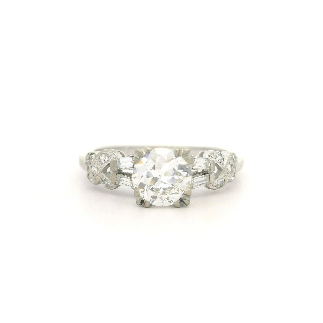 Antique Art Deco 14k White Gold GIA 1.01ct Diamond Engagement Ring: Antique Art Deco 14k White Gold GIA 1.01ct Diamond Engagement Ring This exquisite Antique Art Deco engagement ring is crafted in solid 14k white gold and showcases a stunning 1.01 total carat weight o