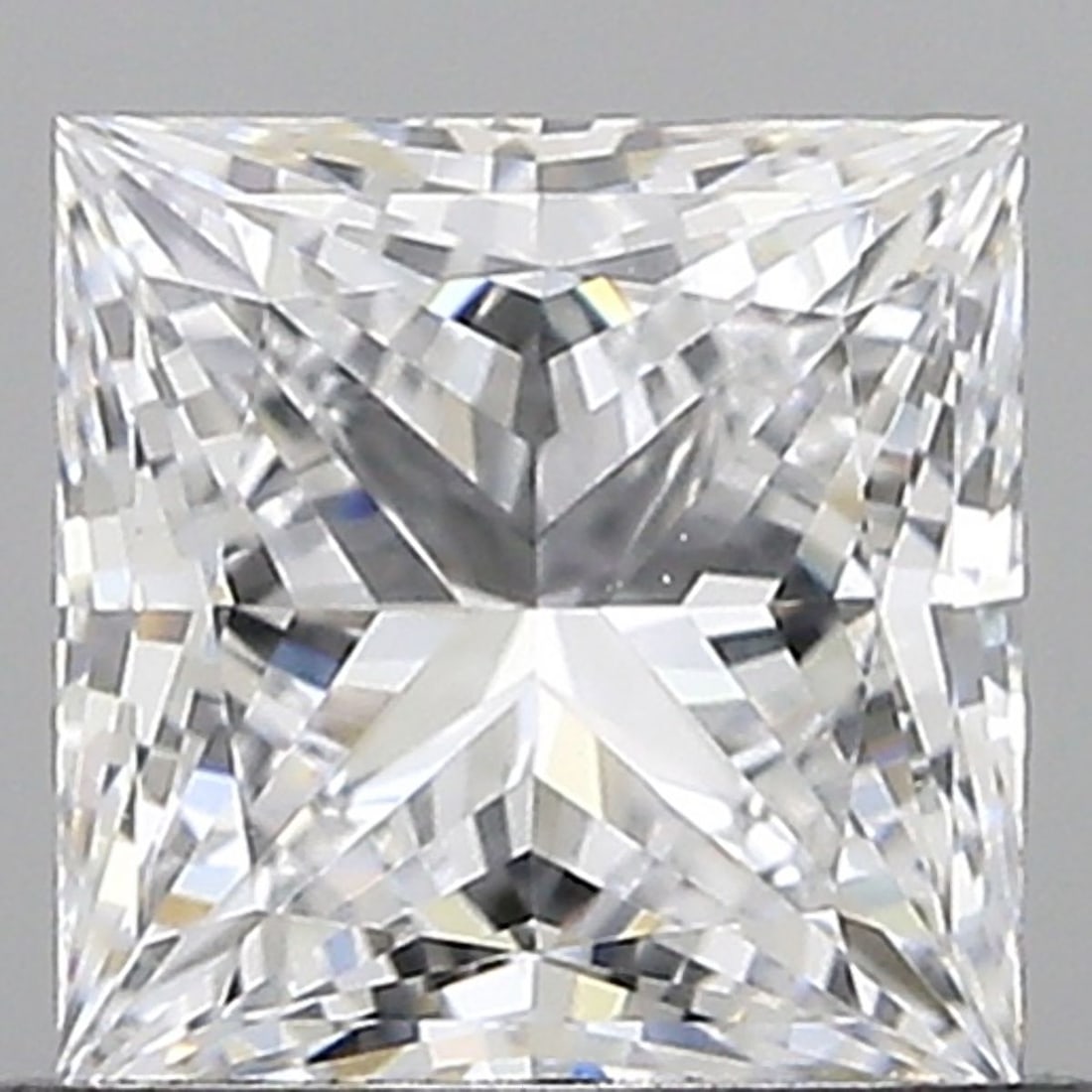 Loose Diamond - PRINCESS 0.81ct D IF: Loose Diamond - PRINCESS 0.81ct D IF Source: This is a real non-mined Diamond that has been grown in a lab Shape: PRINCESS Carats: 0.81 Color: D Clarity: IF Certification: IGI Video: