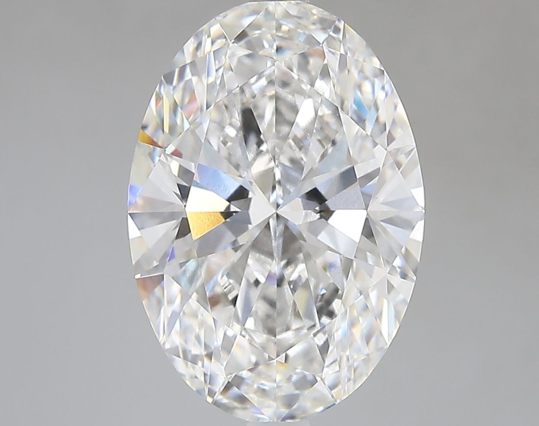Loose Diamond - OVAL 5.06ct E VVS2: Loose Diamond - OVAL 5.06ct E VVS2 Source: This is a real non-mined Diamond that has been grown in a lab Shape: OVAL Carats: 5.06 Color: E Clarity: VVS2 Certification: IGI PLEASE NOTE: Framed, Large,
