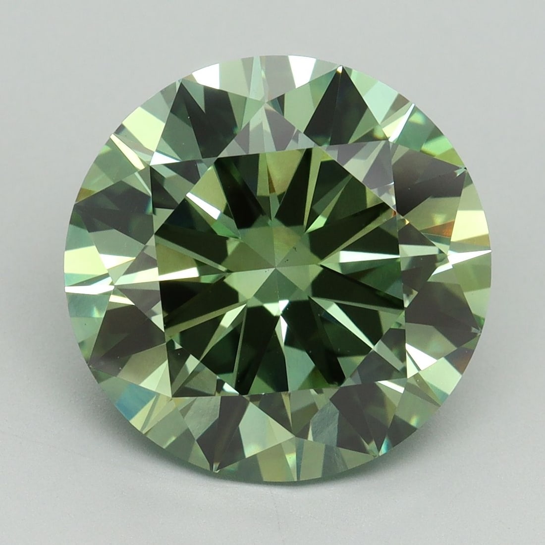 Loose Diamond - ROUND 8.04ct Fancy Vivid Green VS1: Loose Diamond - ROUND 8.04ct Fancy Vivid Green VS1 Source: This is a real non-mined Diamond that has been grown in a lab Shape: ROUND Carats: 8.04 Color: Fancy Vivid Green Certification: IGI Video: