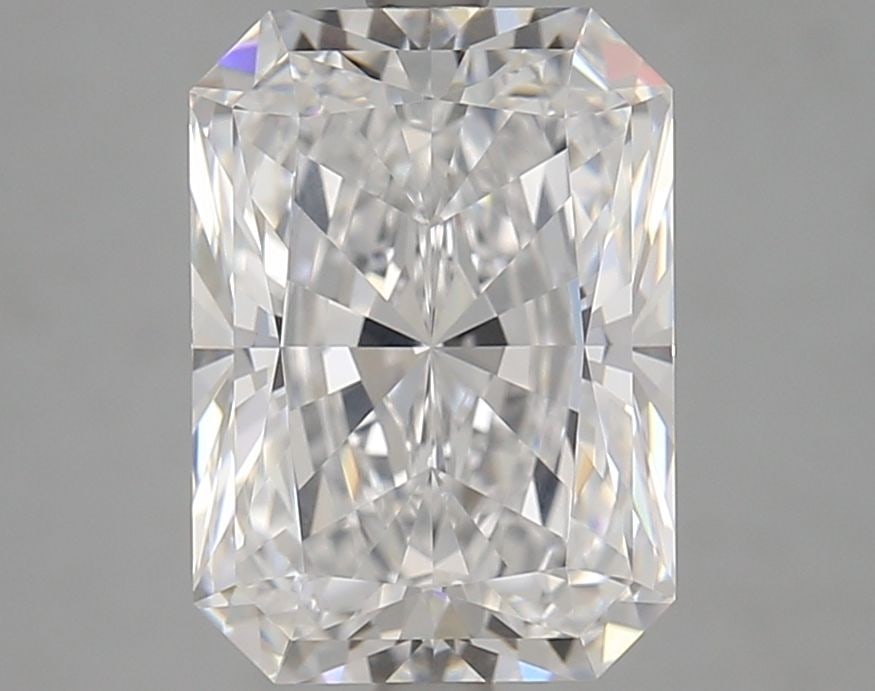 Loose Diamond - RADIANT 4.02ct D IF: Loose Diamond - RADIANT 4.02ct D IF Source: This is a real non-mined Diamond that has been grown in a lab Shape: RADIANT Carats: 4.02 Color: D Clarity: IF Certification: GIA Video: