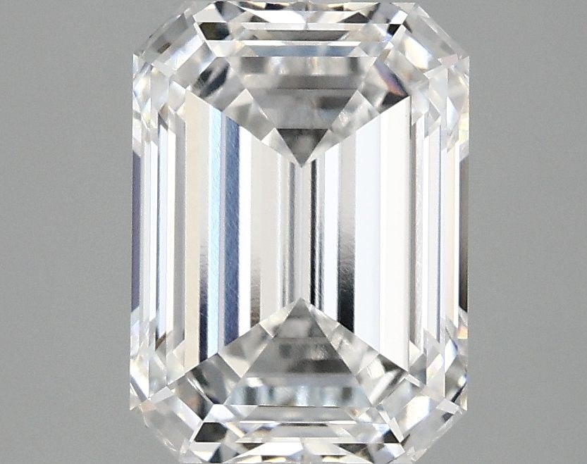 Loose Diamond - EMERALD 3.03ct D VVS2: Loose Diamond - EMERALD 3.03ct D VVS2 Source: This is a real non-mined Diamond that has been grown in a lab Shape: EMERALD Carats: 3.03 Color: D Clarity: VVS2 Certification: IGI Video: