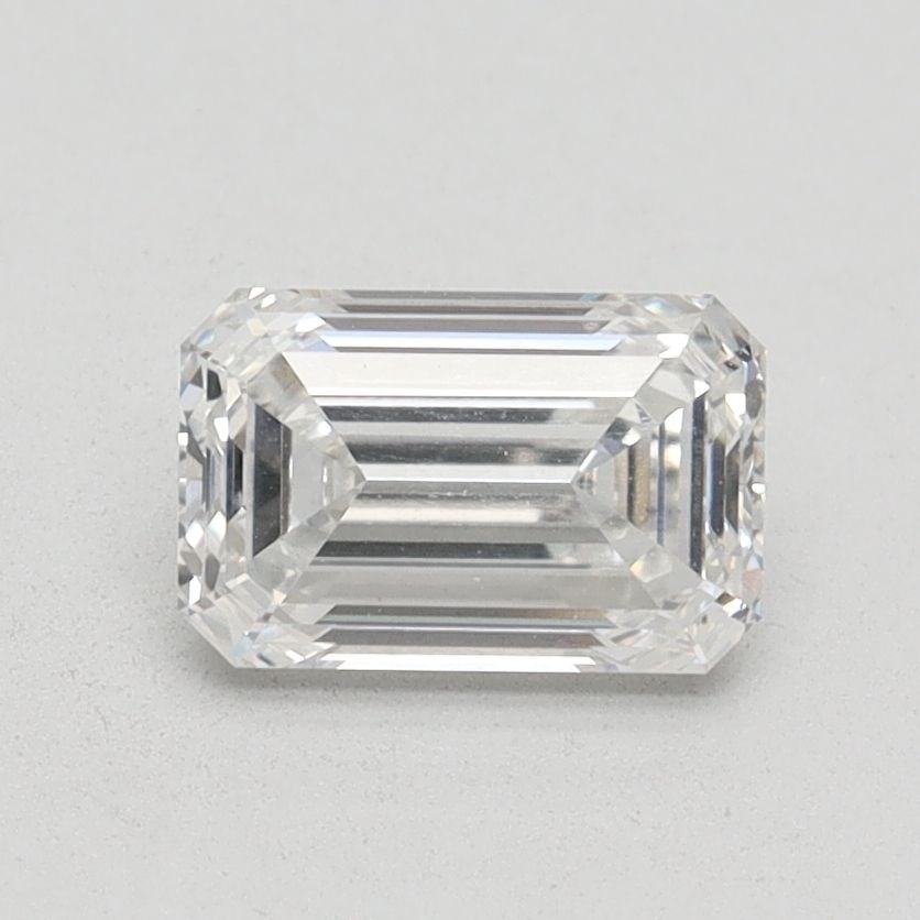 Loose Diamond - EMERALD 1.08ct F VS1: Loose Diamond - EMERALD 1.08ct F VS1 Source: This is a real non-mined Diamond that has been grown in a lab Shape: EMERALD Carats: 1.08 Color: F Clarity: VS1 Certification: IGI Video: