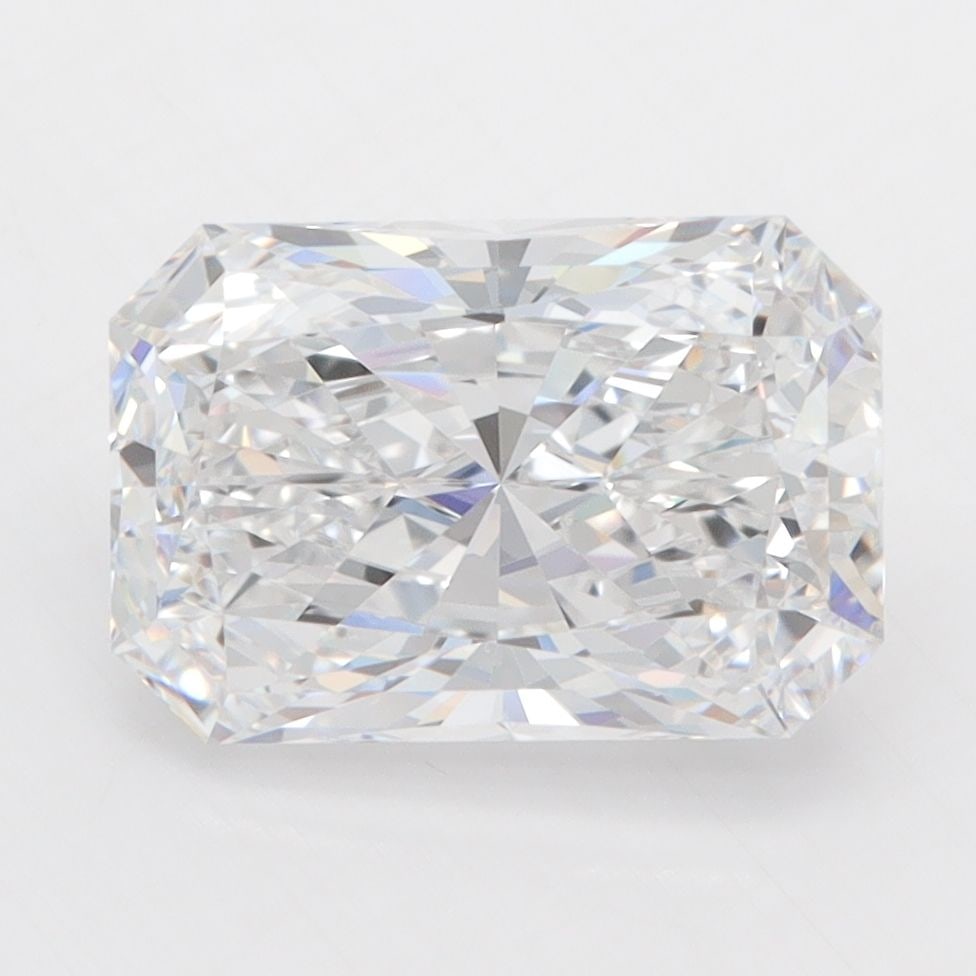 Loose Diamond - RADIANT 3.08ct E VVS1: Loose Diamond - RADIANT 3.08ct E VVS1 Source: This is a real non-mined Diamond that has been grown in a lab Shape: RADIANT Carats: 3.08 Color: E Clarity: VVS1 Certification: GIA Video: