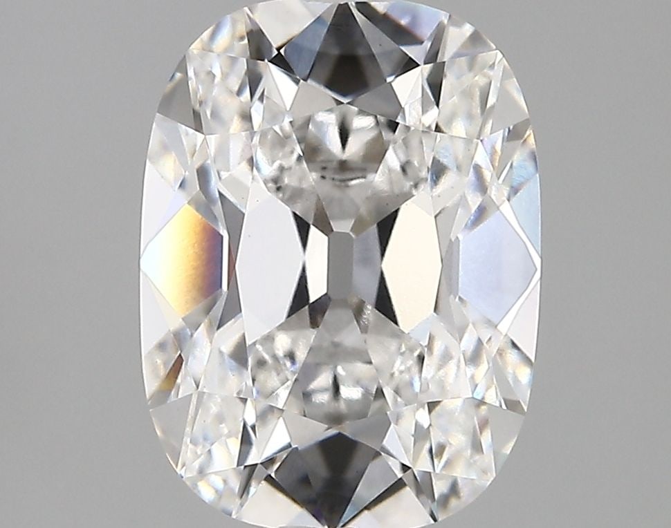 Loose Diamond - CUSHION MODIFIED 3.56ct E VS1: Loose Diamond - CUSHION MODIFIED 3.56ct E VS1 Source: This is a real non-mined Diamond that has been grown in a lab Shape: CUSHION MODIFIED Carats: 3.56 Color: E Clarity: VS1 Certification: IGI Video: