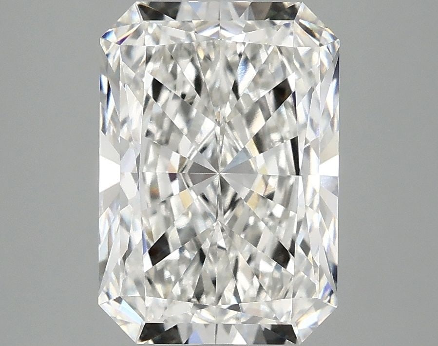 Loose Diamond - RADIANT 2.89ct G VVS2: Loose Diamond - RADIANT 2.89ct G VVS2 Source: This is a real non-mined Diamond that has been grown in a lab Shape: RADIANT Carats: 2.89 Color: G Clarity: VVS2 Certification: IGI Video: