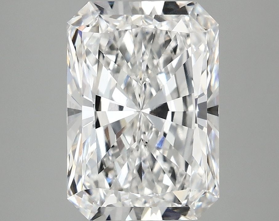 Loose Diamond - RADIANT 3.09ct D VS1: Loose Diamond - RADIANT 3.09ct D VS1 Source: This is a real non-mined Diamond that has been grown in a lab Shape: RADIANT Carats: 3.09 Color: D Clarity: VS1 Certification: IGI Video: