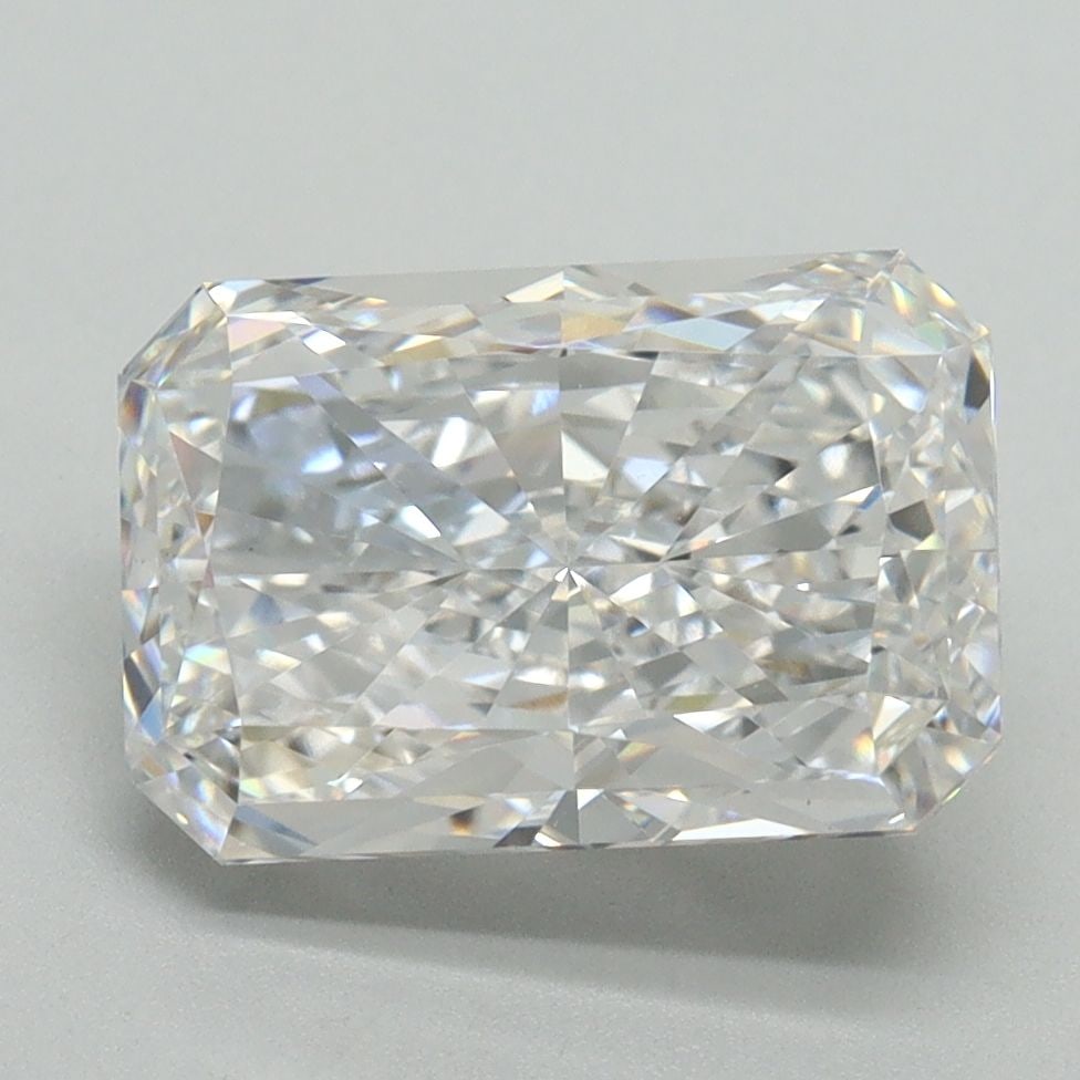 Loose Diamond - RADIANT 3.52ct D VS1: Loose Diamond - RADIANT 3.52ct D VS1 Source: This is a real non-mined Diamond that has been grown in a lab Shape: RADIANT Carats: 3.52 Color: D Clarity: VS1 Certification: IGI Video: