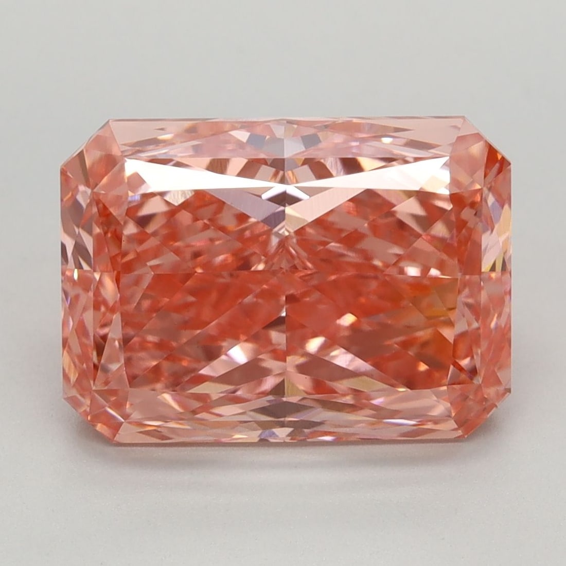 Loose Diamond - RADIANT 4.24ct Fancy Vivid Pink VVS2: Loose Diamond - RADIANT 4.24ct Fancy Vivid Pink VVS2 Source: This is a real non-mined Diamond that has been grown in a lab Shape: RADIANT Carats: 4.24 Color: Fancy Vivid Pink Certification: IGI Video: