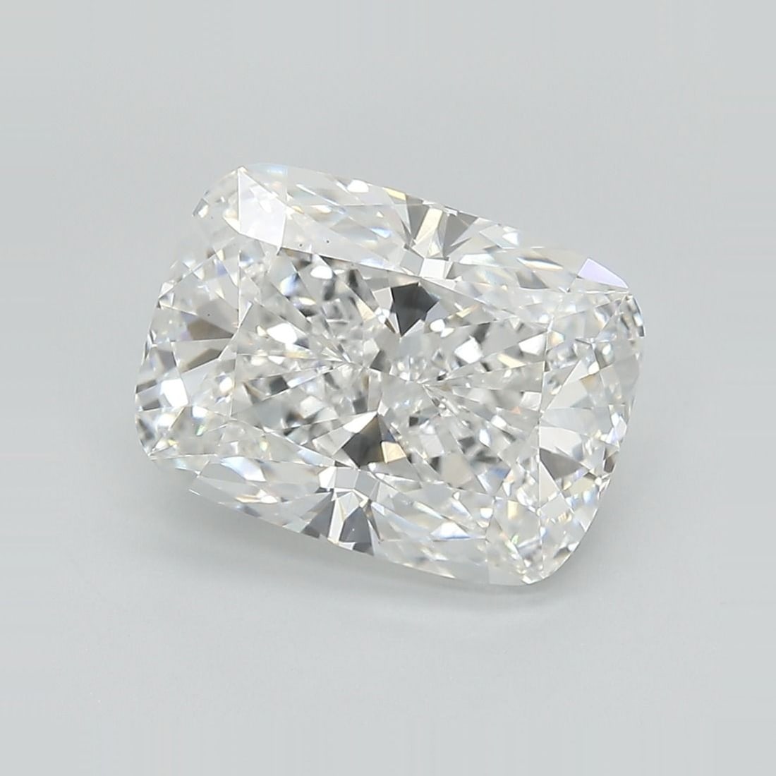 Loose Diamond - CUSHION BRILLIANT 4.19ct E VS1: Loose Diamond - CUSHION BRILLIANT 4.19ct E VS1 Source: This is a real non-mined Diamond that has been grown in a lab Shape: CUSHION BRILLIANT Carats: 4.19 Color: E Clarity: VS1 Certification: IGI Vide