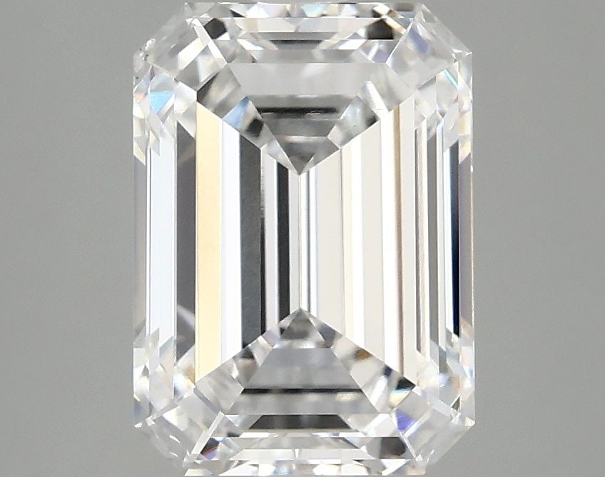 Loose Diamond - EMERALD 2.93ct E VS1: Loose Diamond - EMERALD 2.93ct E VS1 Source: This is a real non-mined Diamond that has been grown in a lab Shape: EMERALD Carats: 2.93 Color: E Clarity: VS1 Certification: IGI Video: