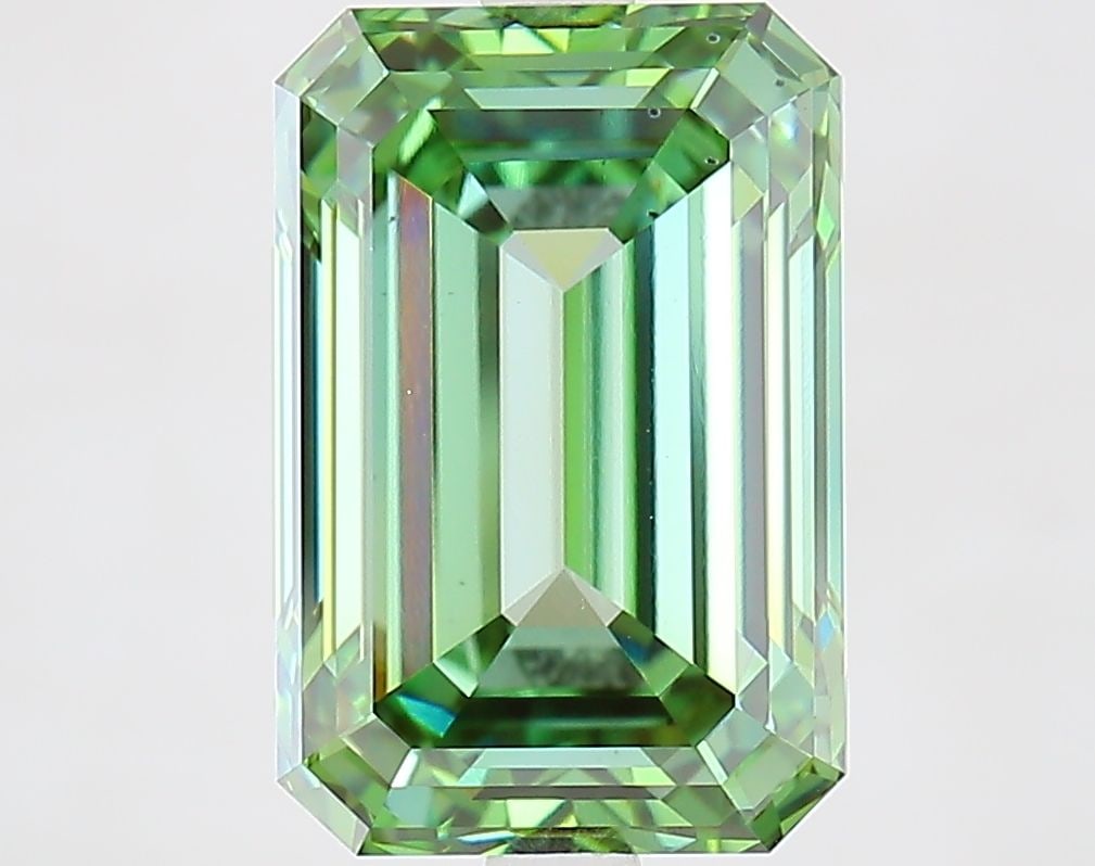 Loose Diamond - EMERALD 5.0ct Fancy Vivid Green VS2: Loose Diamond - EMERALD 5.0ct Fancy Vivid Green VS2 Source: This is a real non-mined Diamond that has been grown in a lab Shape: EMERALD Carats: 5.0 Color: Fancy Vivid Green Certification: IGI Video: