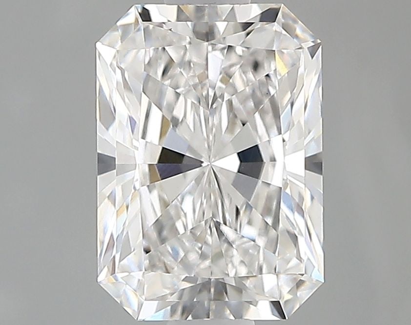 Loose Diamond - RADIANT 1.26ct E VVS2: Loose Diamond - RADIANT 1.26ct E VVS2 Source: This is a real non-mined Diamond that has been grown in a lab Shape: RADIANT Carats: 1.26 Color: E Clarity: VVS2 Certification: IGI Video: