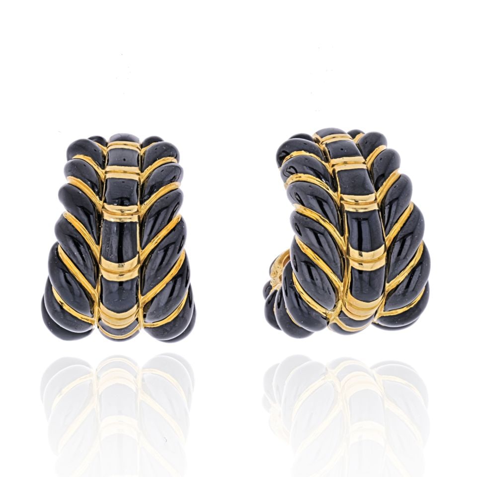 David Webb 18K Gold Black Enamel Diamond Shrimp Clip-On Earrings: David Webb 18K Gold Black Enamel Diamond Shrimp Clip-On Earrings These exquisite David Webb earrings are crafted from 18K yellow gold and feature a striking design with black enamel accents. Each earr