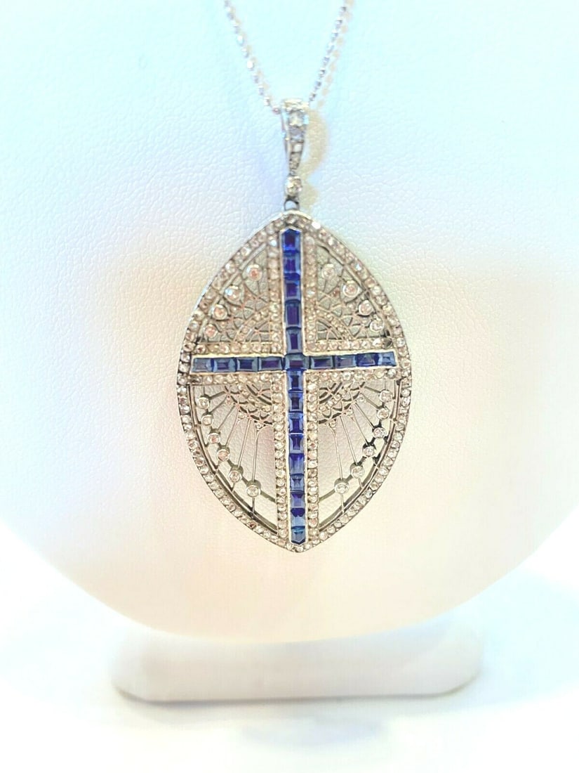French Edwardian Platinum Diamond Sapphire Choker Pendant Brooch Necklace: French Edwardian Platinum Diamond Sapphire Choker Pendant Brooch Necklace This exquisite French Edwardian pendant brooch necklace combines the elegance of platinum with stunning diamond and sapphire a