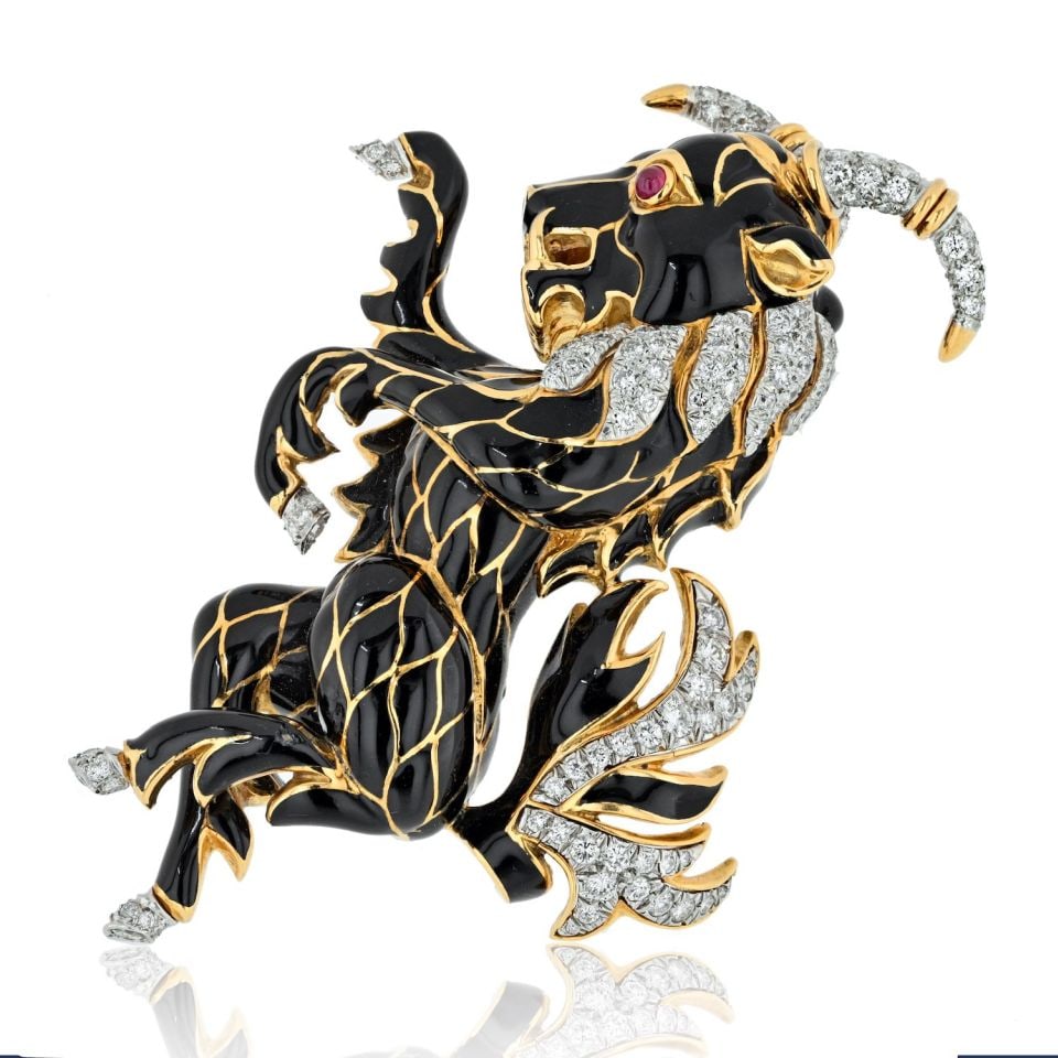 David Webb Platinum 18K Gold Black Enamel Goat Diamond Brooch 4 Cts: David Webb Platinum 18K Gold Black Enamel Goat Diamond Brooch 4 Cts Adorn yourself with this exquisite David Webb brooch, showcasing a whimsical black enamel ram/goat design. Crafted from platinum and