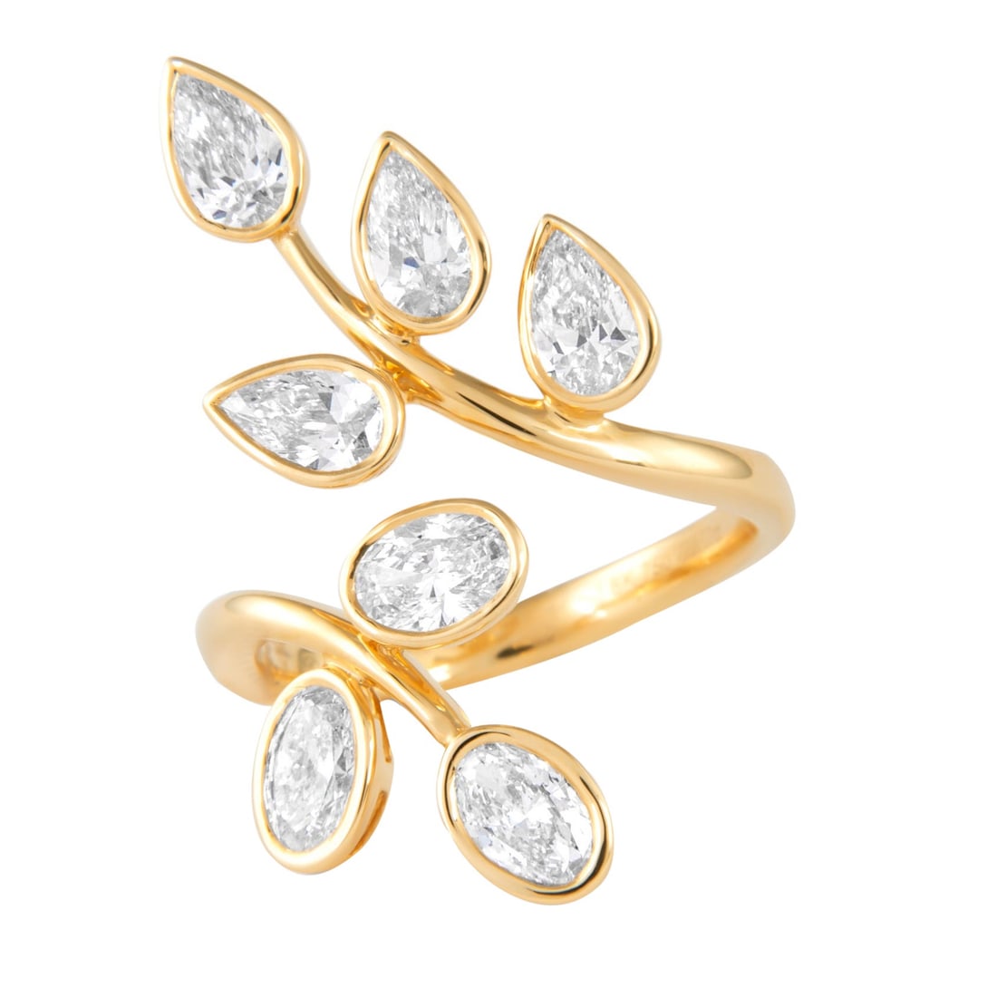 2.07ct Diamond Bypass Ring in 18k Yellow Gold: 2.07ct Diamond Bypass Ring in 18k Yellow Gold This stunning modern bypass ring features a unique leaf motif crafted from 18k yellow gold. The ring showcases an exquisite arrangement of diamonds totali