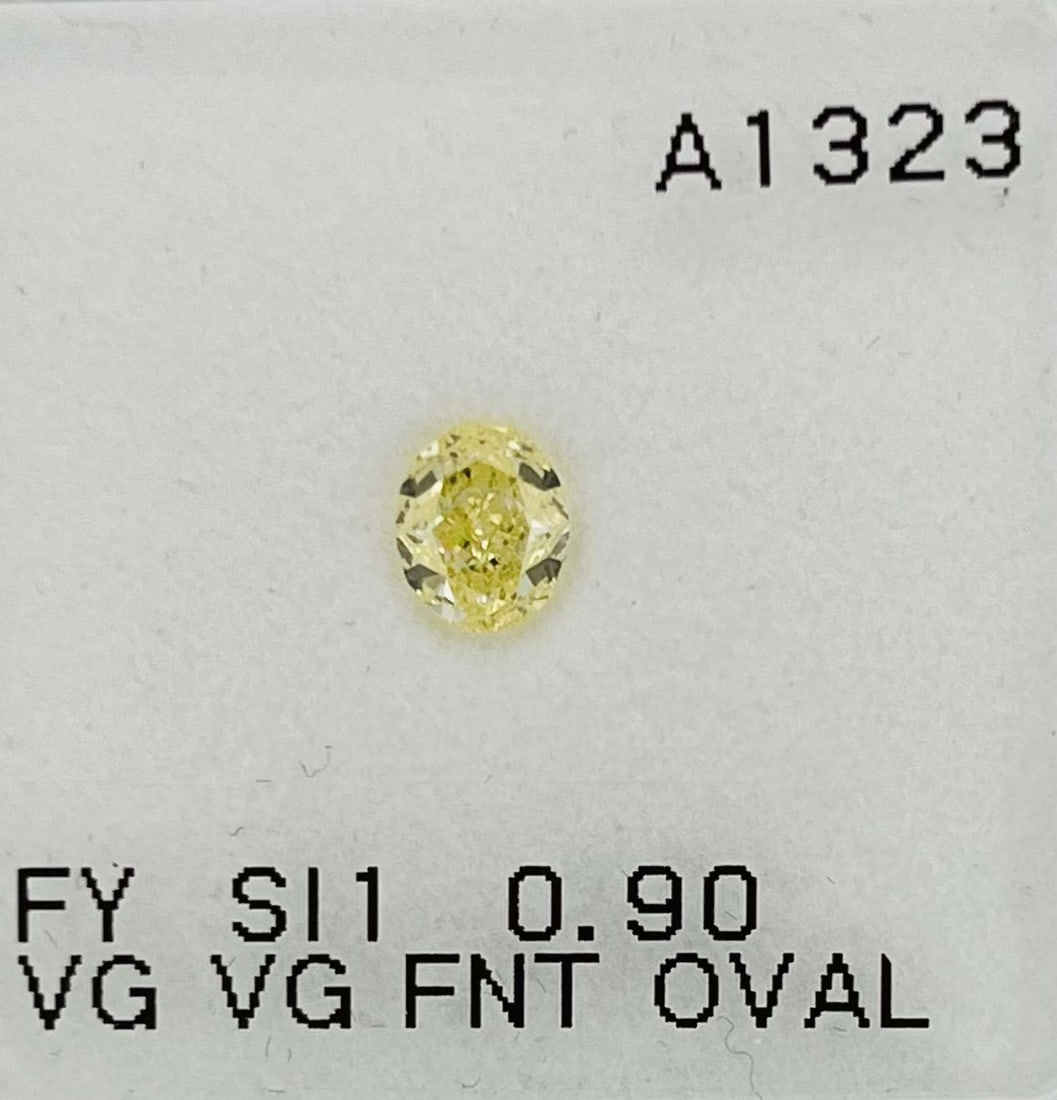 Loose Diamond - OVAL 0.9ct Fancy Yellow SI1: Loose Diamond - OVAL 0.9ct Fancy Yellow SI1 Source: Natural Shape: OVAL Carats: 0.9 Color: Fancy Yellow Certification: GIA Video: