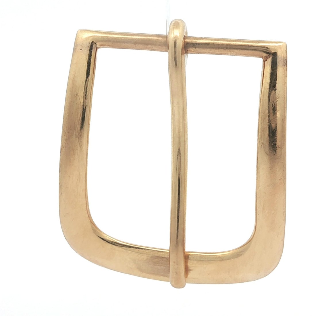 Antique Tiffany & Co. 14k Yellow Gold Heavy Belt Buckle: Antique Tiffany & Co. 14k Yellow Gold Heavy Belt Buckle This exquisite antique belt buckle from Tiffany & Co. is crafted from solid 14k yellow gold, embodying timeless elegance and craftsmanship. Weig