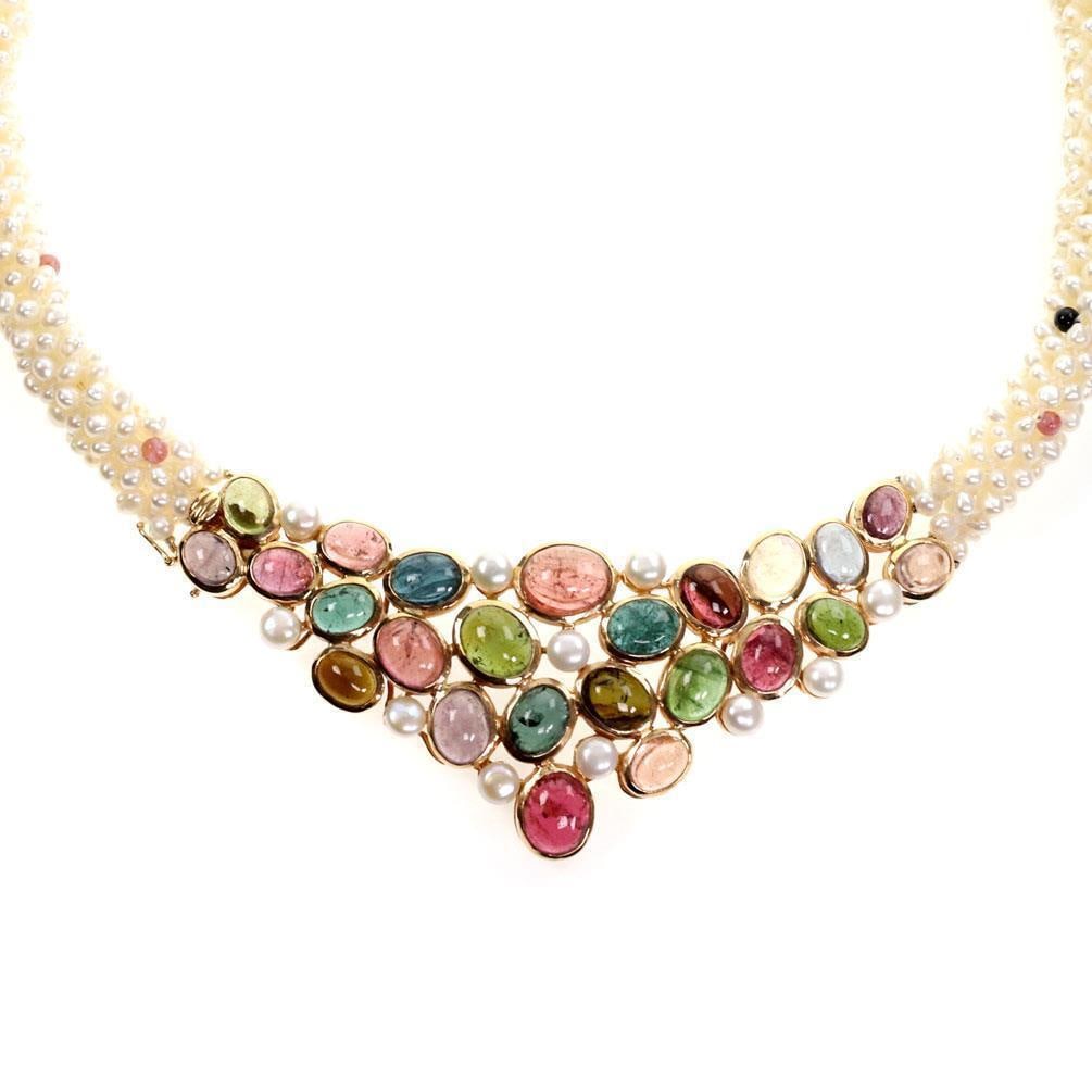 Estate 14k Yellow Gold Multicolor Tourmaline Pearl Necklace: Estate 14k Yellow Gold Multicolor Tourmaline Pearl Necklace This stunning estate necklace is expertly crafted from 14k yellow gold and features a unique design with a 10mm thick tube made from cluster