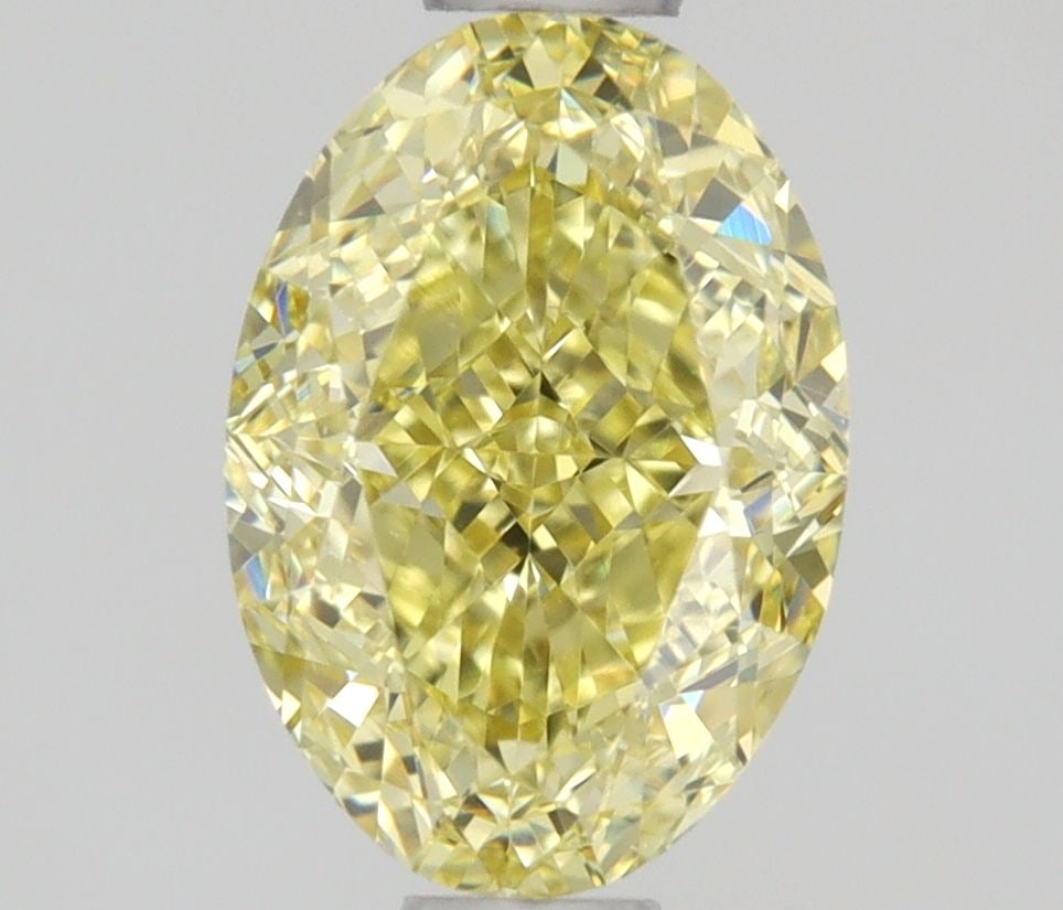 Loose Diamond - OVAL 0.8ct Fancy Yellow VS2: Loose Diamond - OVAL 0.8ct Fancy Yellow VS2 Source: Natural Shape: OVAL Carats: 0.8 Color: Fancy Yellow Certification: GIA Video: