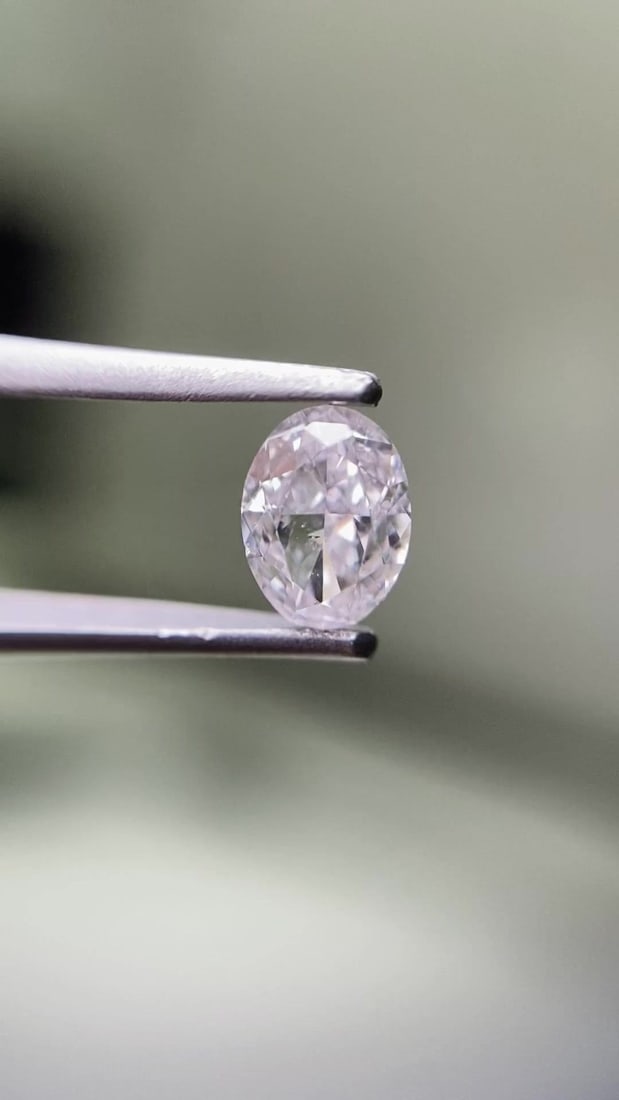 Loose Diamond - OVAL 0.4ct Faint Pink SI1: Loose Diamond - OVAL 0.4ct Faint Pink SI1 Source: Natural Shape: OVAL Carats: 0.4 Color: Faint Pink Certification: GIA Video: