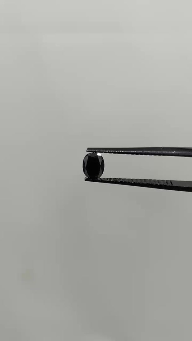 Loose Diamond - OVAL 0.42ct Fancy Black VVS2: Loose Diamond - OVAL 0.42ct Fancy Black VVS2 Source: Natural Shape: OVAL Carats: 0.42 Color: Fancy Black Certification: GIA Video: