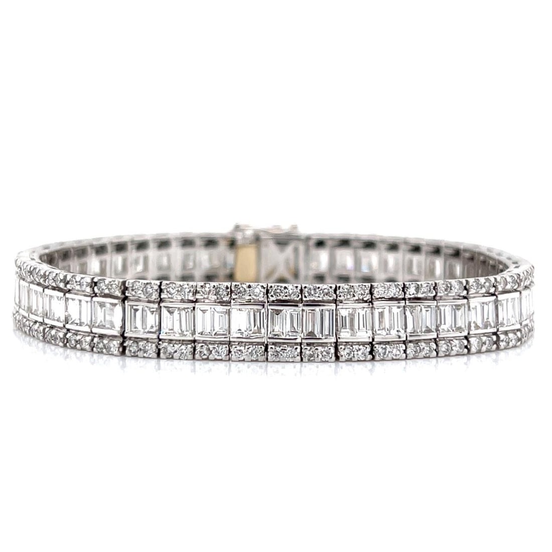 Diamond Bracelet in 18K White Gold 10.00 Carat Total Weight 7 Inch (1 of 4)