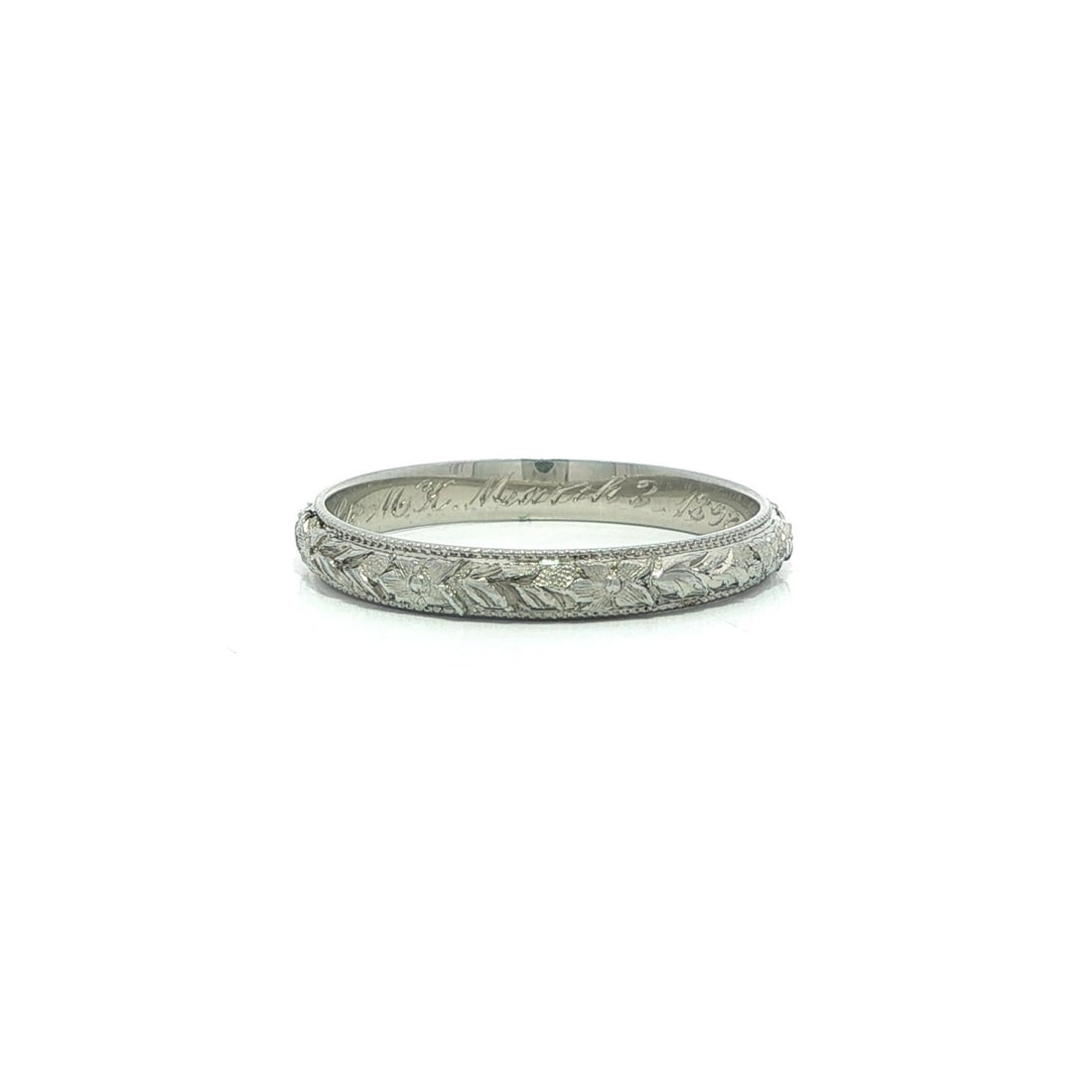 Art Deco 18k White Gold Wheat Motif Eternity Band Ring Size 10: Art Deco 18k White Gold Wheat Motif Eternity Band Ring Size 10 This antique Art Deco eternity band ring is crafted from solid 18k white gold and features intricate textured wheat and milgrain detailin