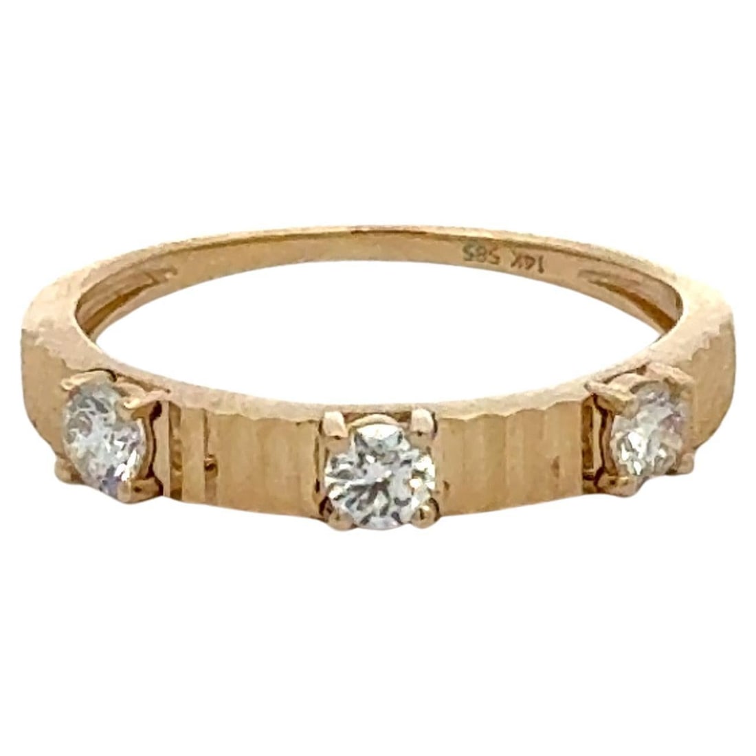 Harbor Diamonds 14KT Yellow Gold Diamond Fluted Band Ring 0.30 Carats: Harbor Diamonds 14KT Yellow Gold Diamond Fluted Band Ring 0.30 Carats This exquisite Three Section Diamond Fluted Band Ring features a contemporary design with three sections of diamond brilliants tot