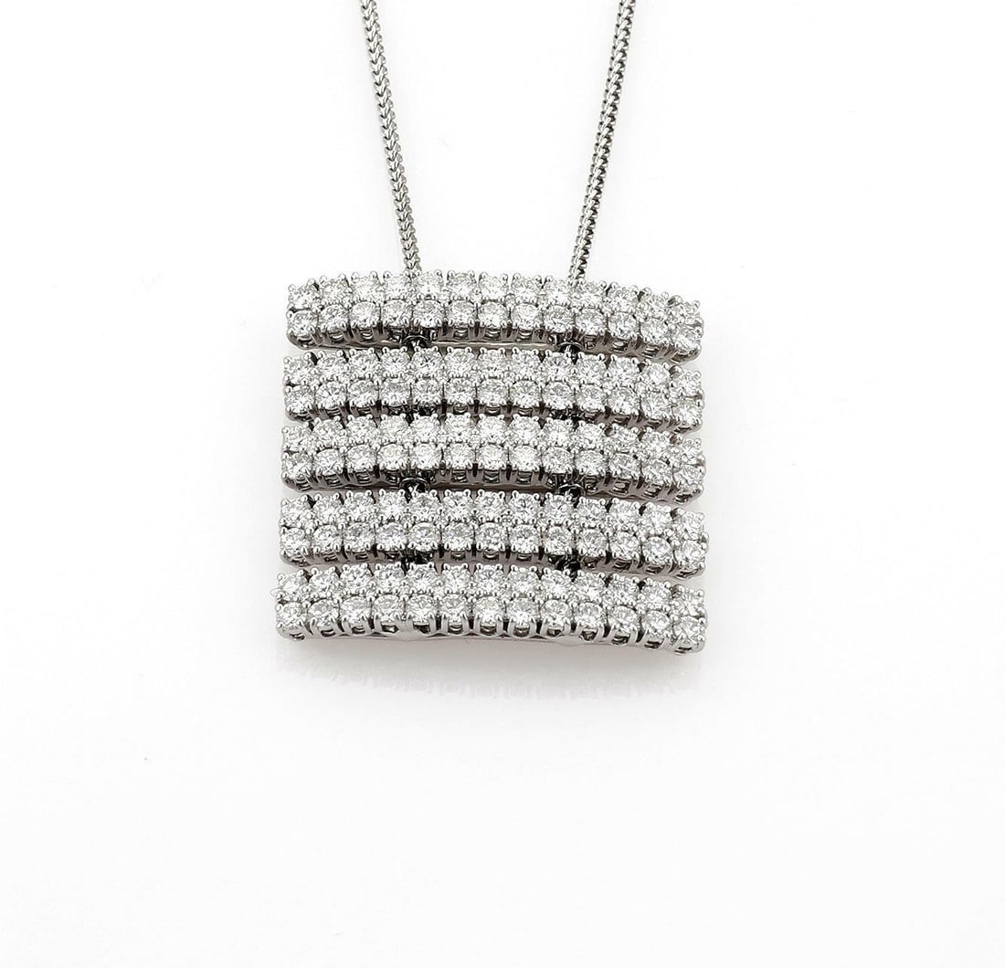 Elegant 6.50ct Diamond Pendant Necklace in 18k White Gold: Elegant 6.50ct Diamond Pendant Necklace in 18k White Gold This exquisite necklace features a stunning pendant crafted from 18k white gold, showcasing five elongated slide bars adorned with round cut d