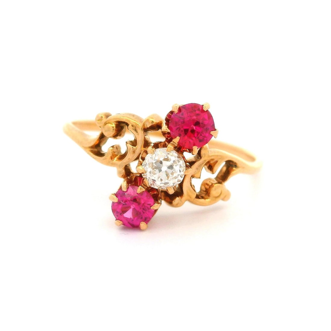 Antique Victorian 14k Rosy Yellow Gold Diamond Three Stone Ring: Antique Victorian 14k Rosy Yellow Gold Diamond Three Stone Ring This exquisite Antique Victorian ring features a stunning arrangement of three stones set in 14k rosy yellow gold. The centerpiece consi