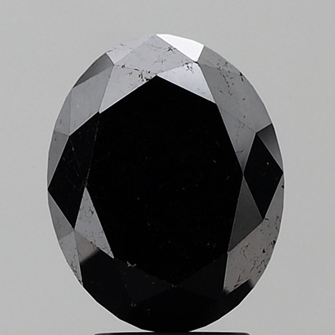 Loose Diamond - OVAL 5.57ct Fancy Black VS2: Loose Diamond - OVAL 5.57ct Fancy Black VS2 Source: Natural Shape: OVAL Carats: 5.57 Color: Fancy Black Certification: NONE Video:
