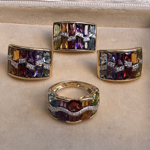 French 14K Gold Gemstone Jewelry Set Ring Earrings Pendant: French 14K Gold Gemstone Jewelry Set Ring Earrings Pendant Introducing a stunning French collection featuring a set of a ring, earrings, and pendant, meticulously crafted from 14K gold and adorned wit