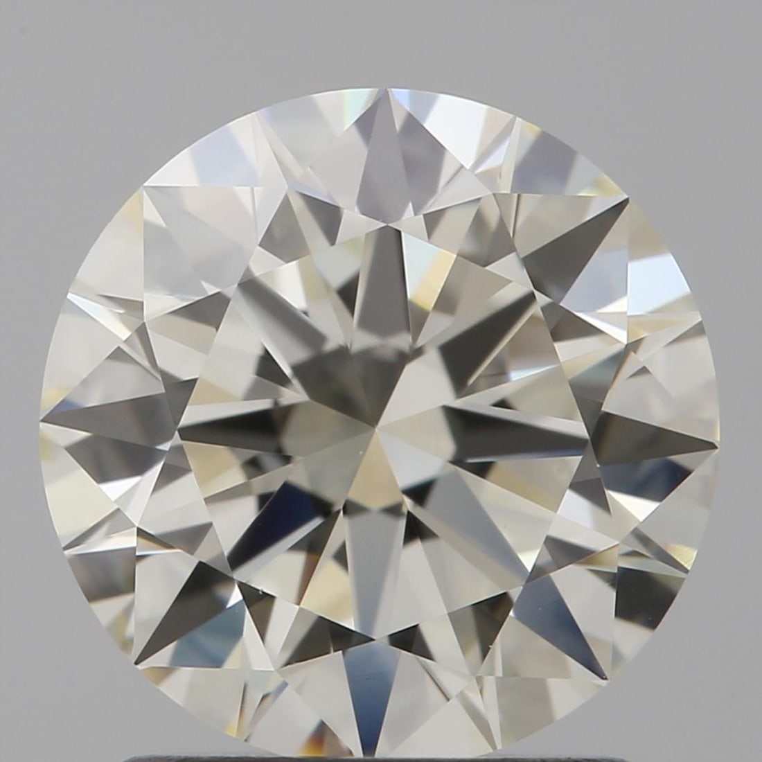 Loose Diamond - ROUND 1.55ct L IF: Loose Diamond - ROUND 1.55ct L IF Source: Natural Shape: ROUND Carats: 1.55 Color: L Clarity: IF Certification: GIA Video: Video Link PLEASE NOTE: Framed, Large, or heavy items do not have shipping