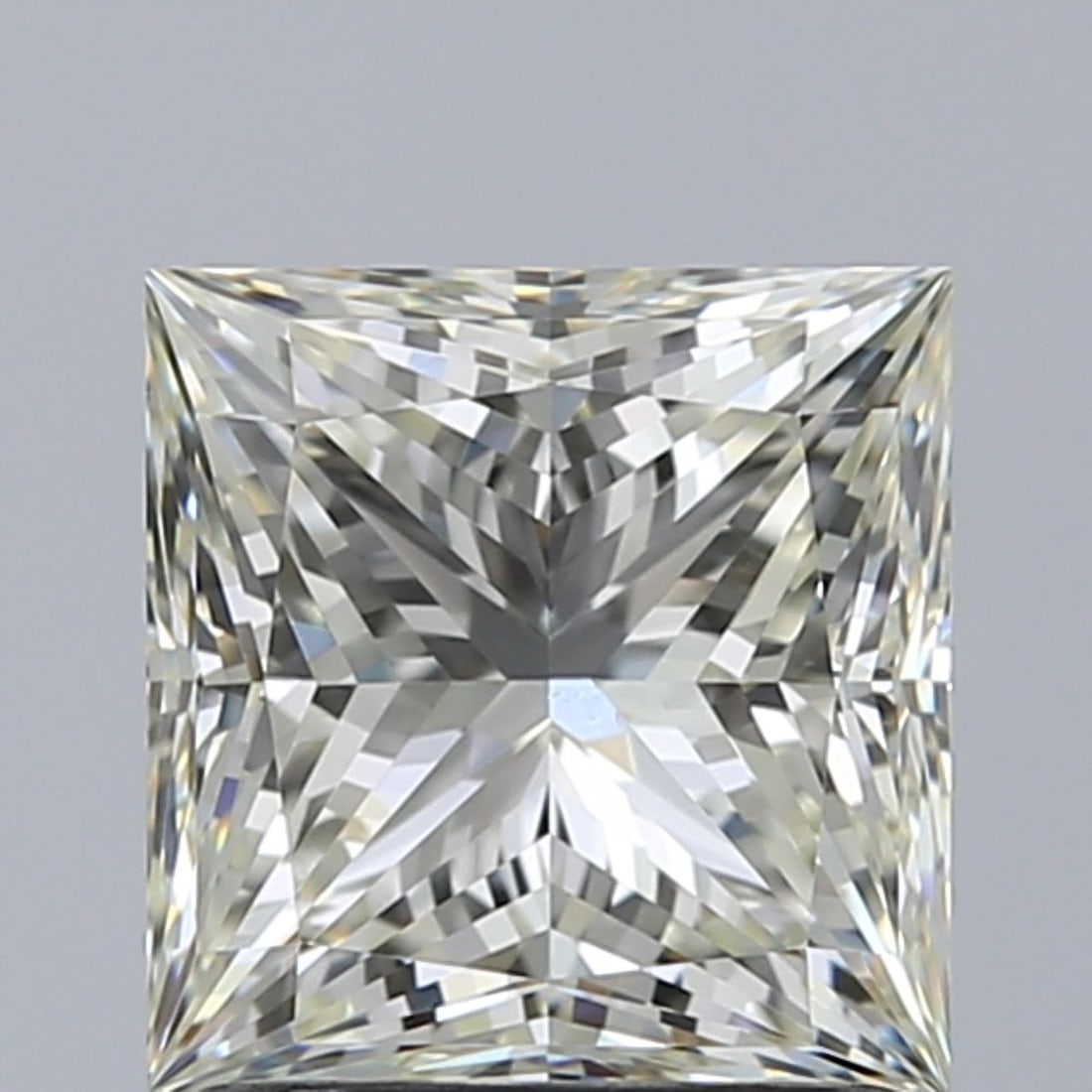 Loose Diamond - PRINCESS 1.5ct L VS1: Loose Diamond - PRINCESS 1.5ct L VS1 Source: Natural Shape: PRINCESS Carats: 1.5 Color: L Clarity: VS1 Certification: GIA Video: